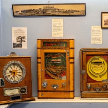 Three Sold Style Slot Machines
